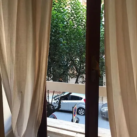 The Rossi * باري